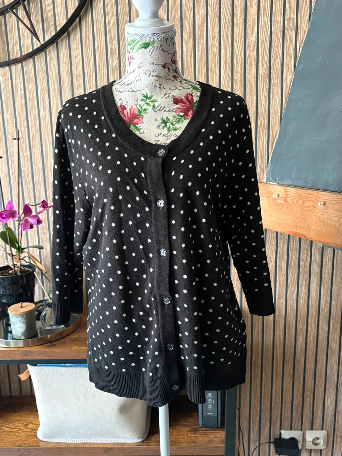 Gilet / Cardigan à pois noirs et blancs 🖤🤍 T42